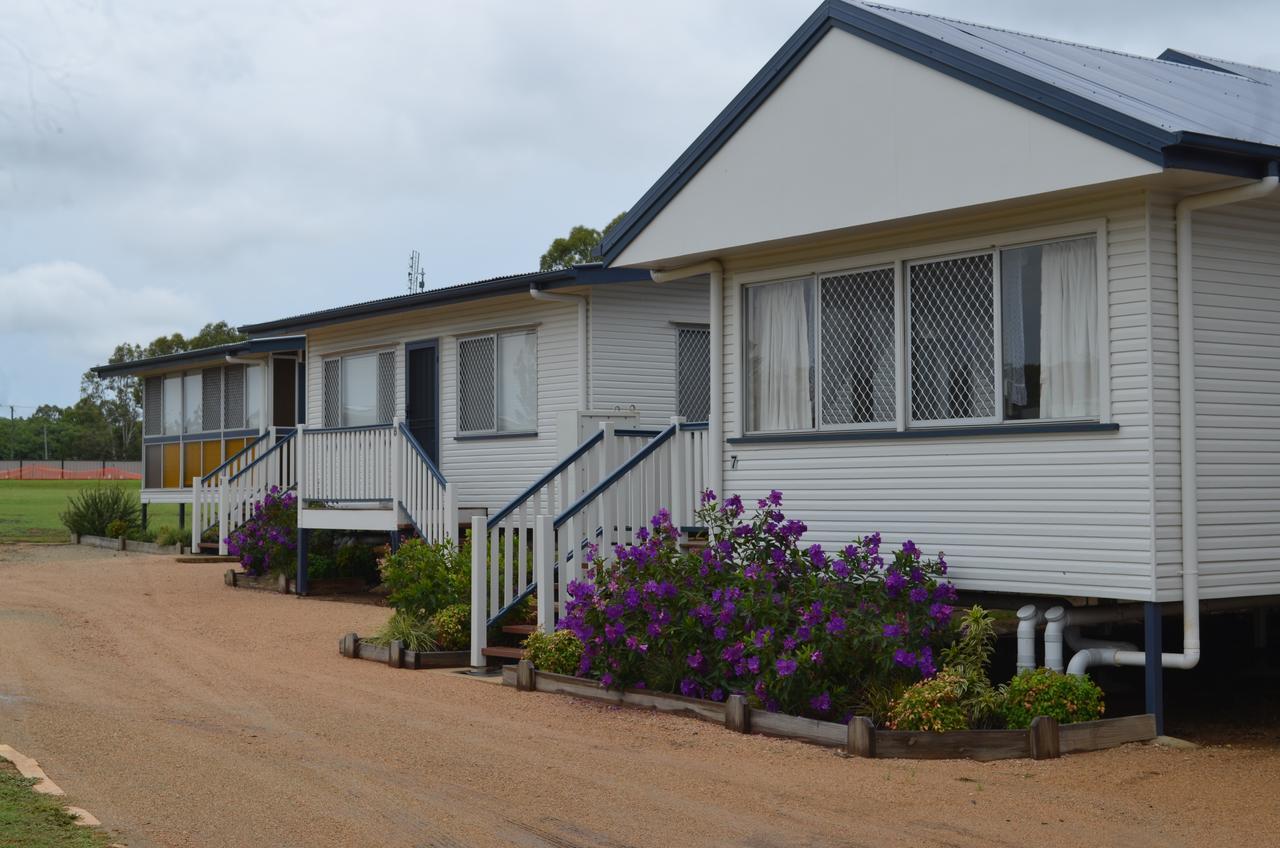 Wondai Accommodation Units And Villas Exterior photo